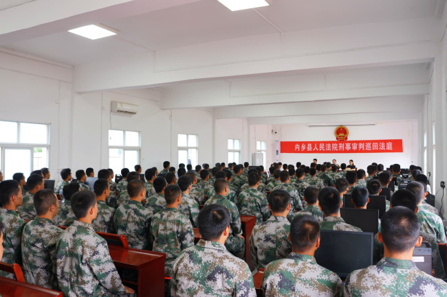 送法进军营｜巡回审判零距离 法润兵心启新程